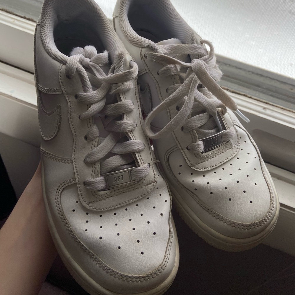WOMENS AIRFORCE 1s